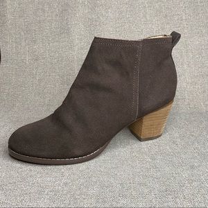 Lands End Dark Brown Suede Booties with Zipper Size 10B